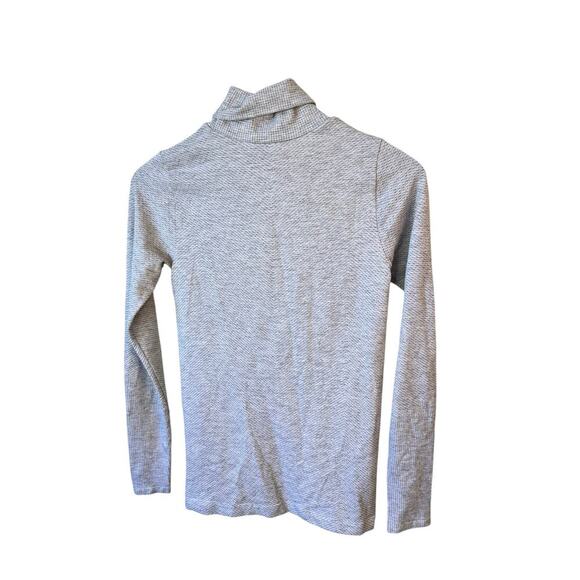 ATHLETA Flurry Blizzard Shine Turtleneck Size Small EUC $89 MSRP Grey Heather - Picture 7 of 8